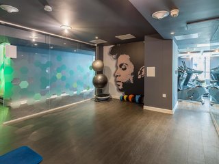 Queens Court-Reading