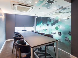 Queens Court-Reading