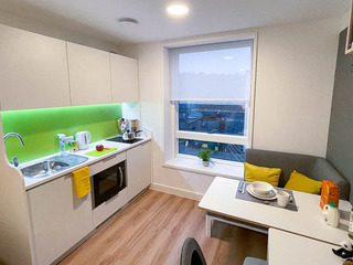 Unilife Riverside House-guildford