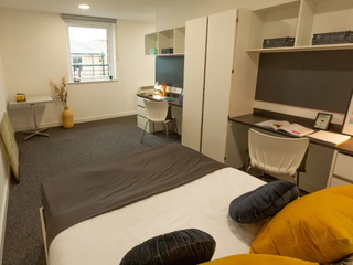 Canterbury Student Manor