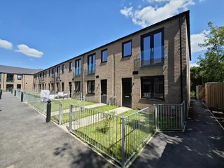 Luna Apartments