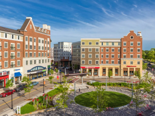 The Oaks on the Square