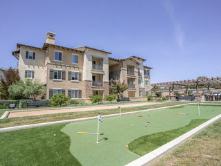 Hollister Village