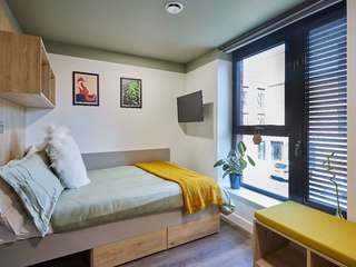 Regatta Place