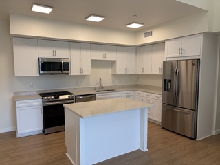 UCSB 转租 Cortona Point 侧卧/整套转