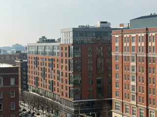  Nine East 33rd