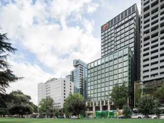 Iglu Flagstaff Station 