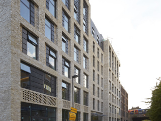 Lnst Spring Mews